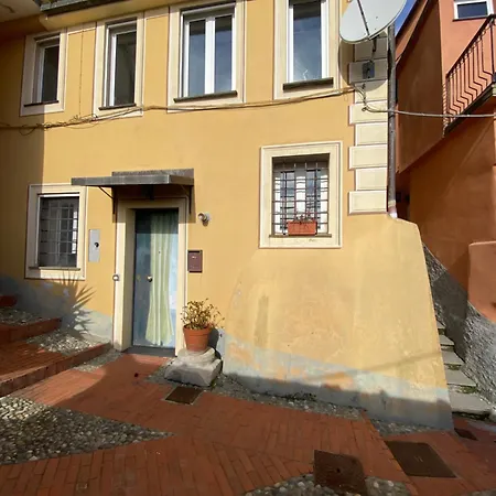 'la Casa Della Ninni' * Montale (Liguria)
