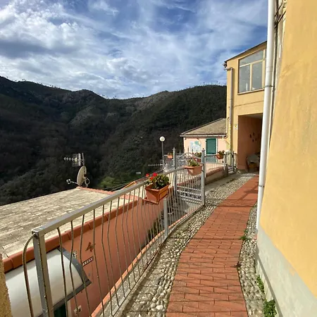 'la Casa Della Ninni' Ferienhaus Montale (Liguria)